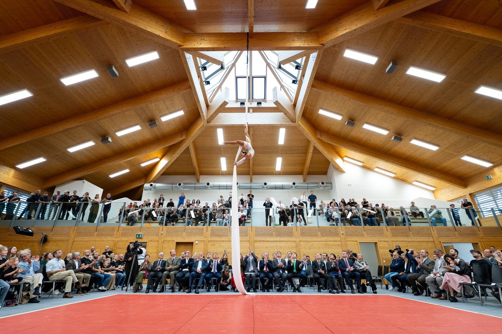 Sala del Budokan Wels durante el acto de su vigésimo aniversario.